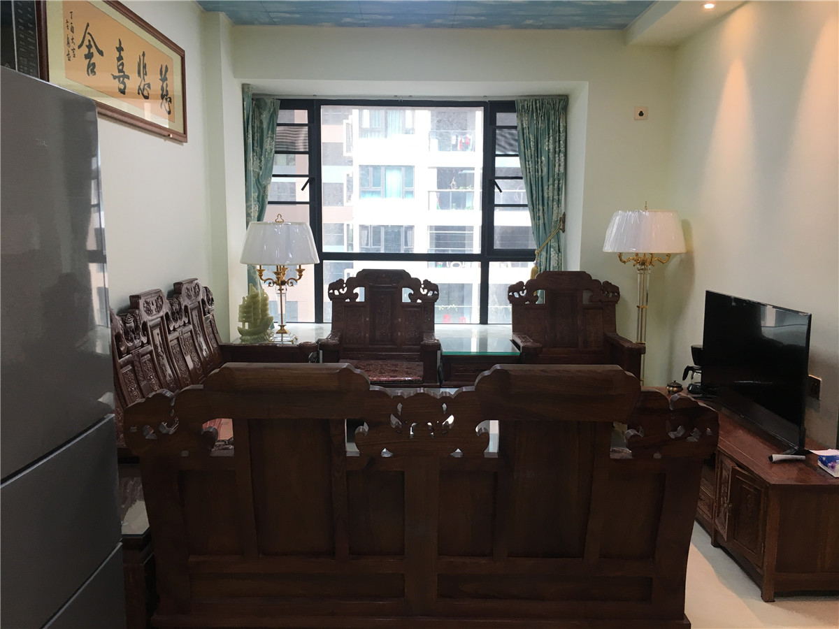 长丰公寓客厅-1