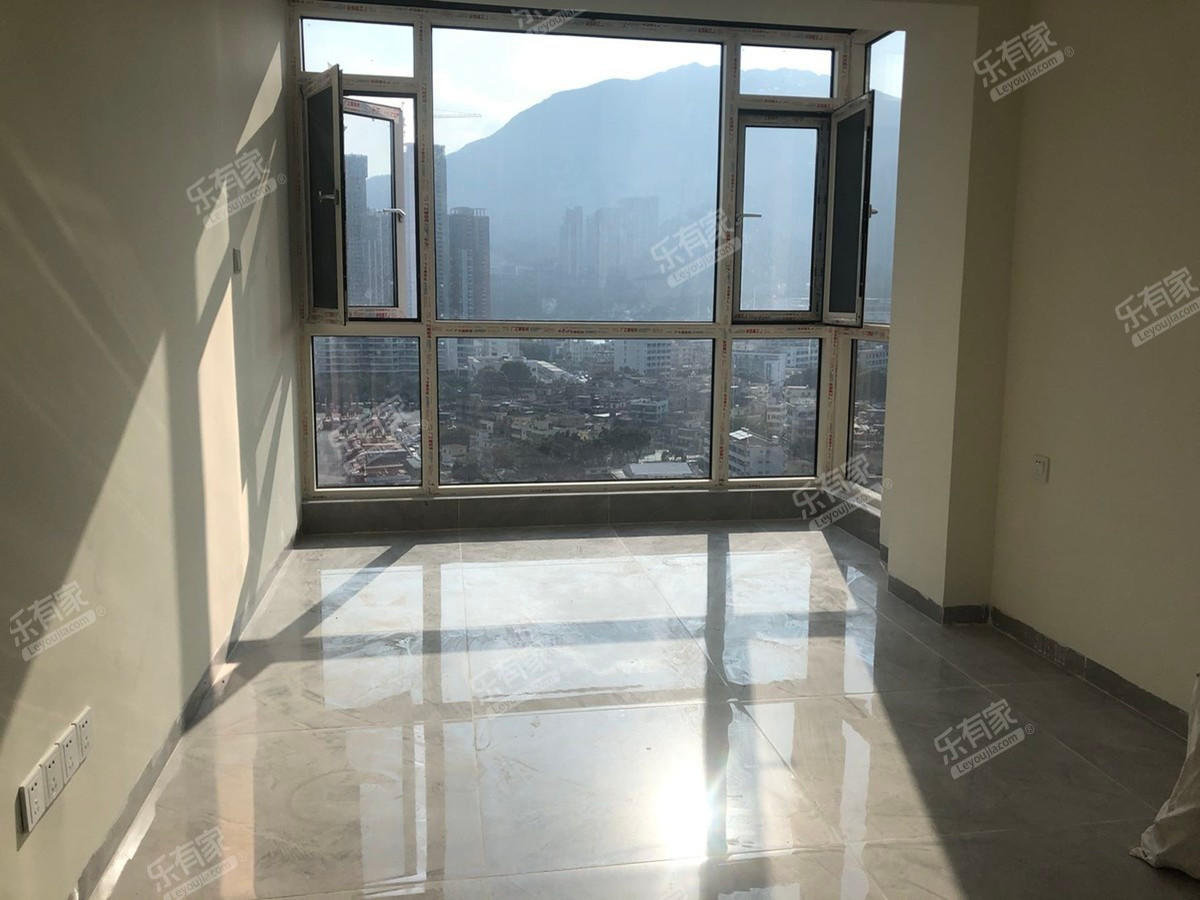悦千山雅园客厅-2