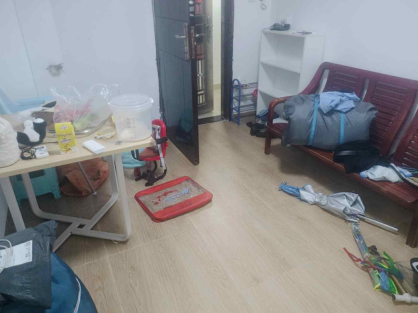 爱顿3季客厅-1