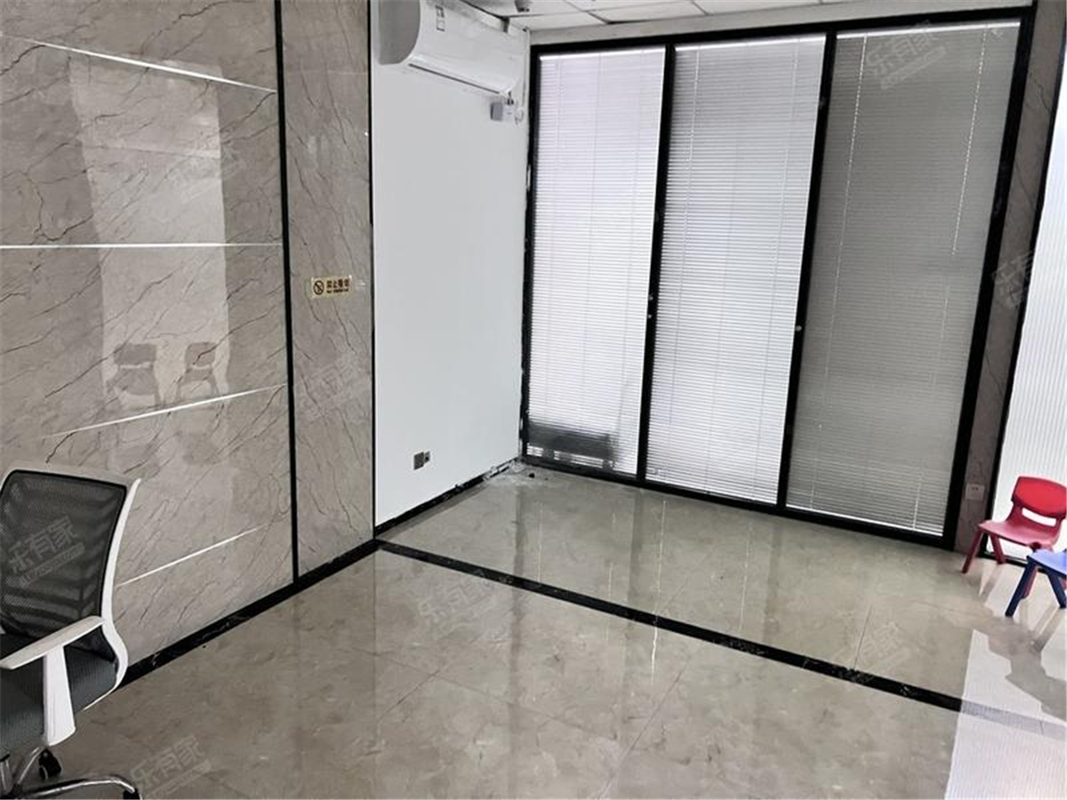 新能源大厦房子出租，户型方正，使用率比较高-深圳新能源大厦租房
