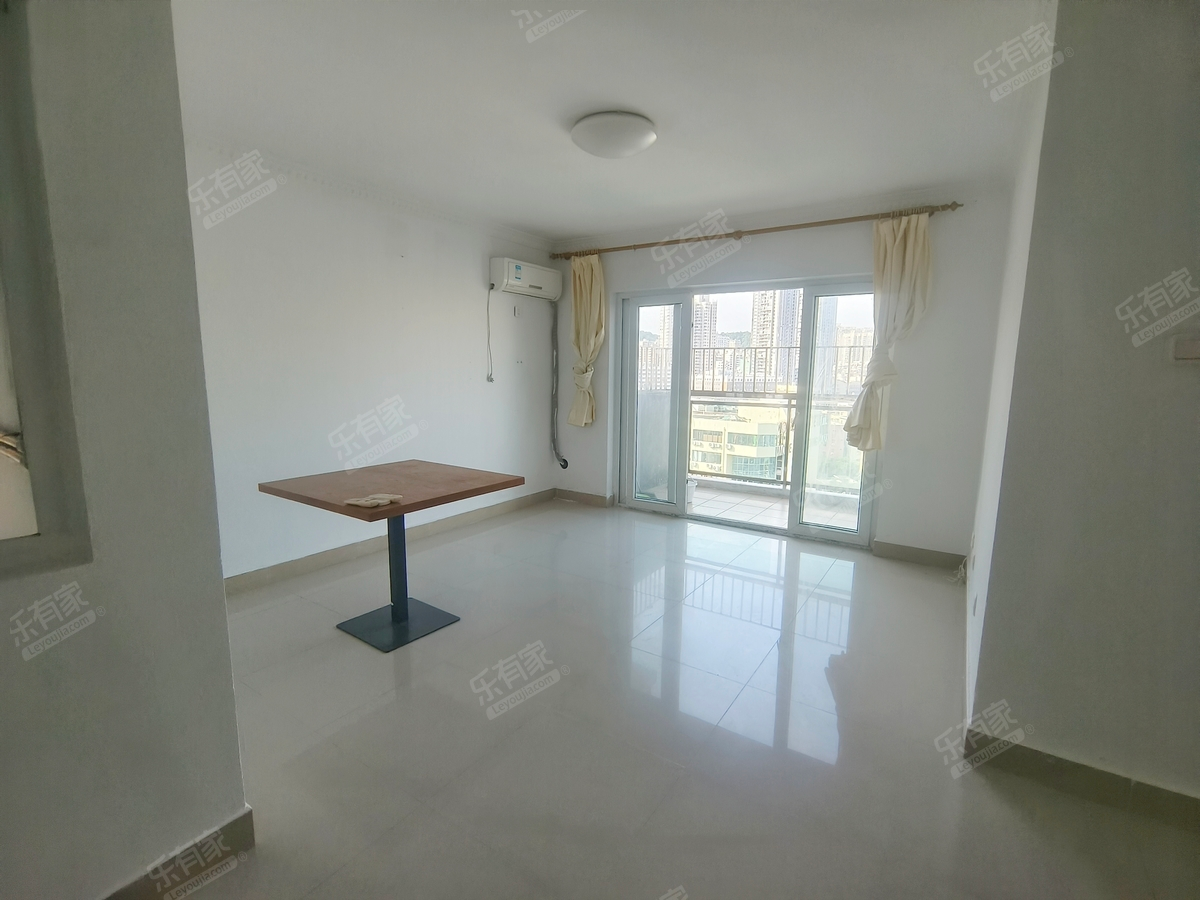 布吉花园 南 普装 1室 1厅 51.53m² 
