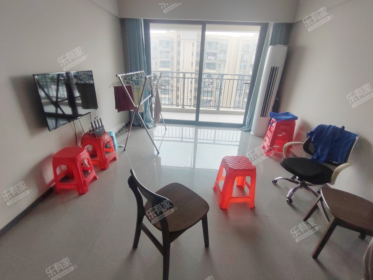 业主诚心出租3室2厅2卫1厨1阳-深圳时代倾城（江海）租房