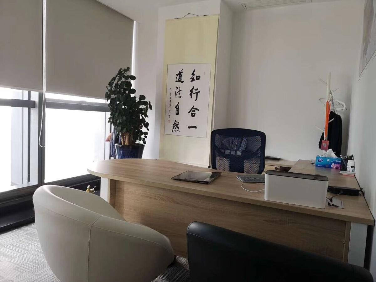 户型结构方正，环境优雅，适宜办公，采光良好，高楼层视野开阔。-中山绿景广场租房