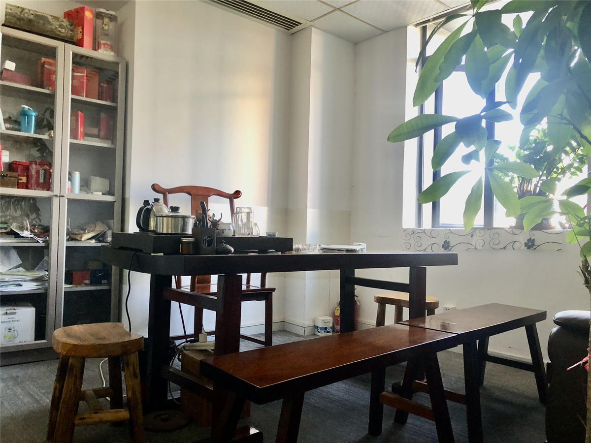 花样年美年广场精装修出租，靠近地铁站-中山花样年·美年广场租房