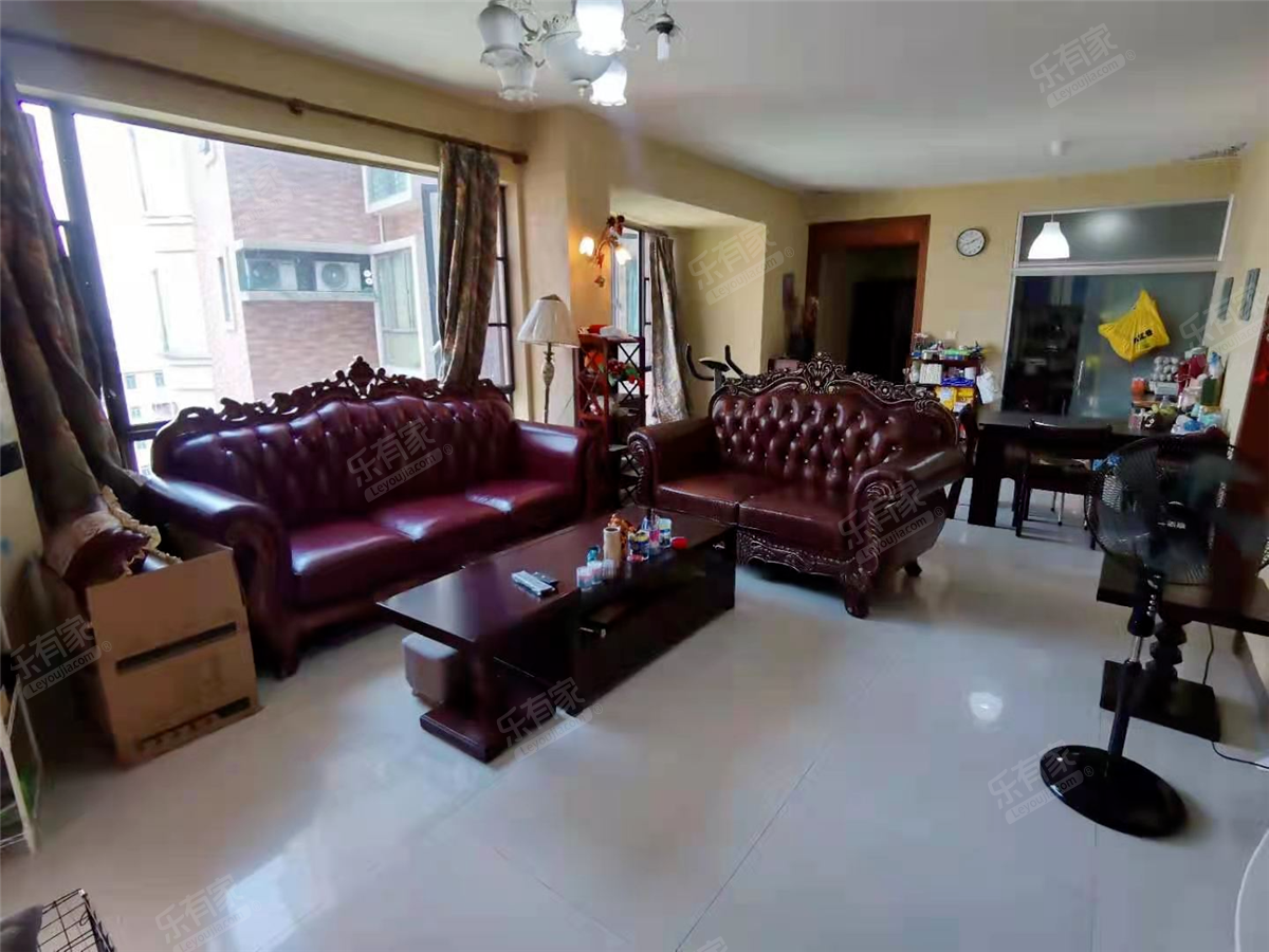 东逸华庭客厅-2