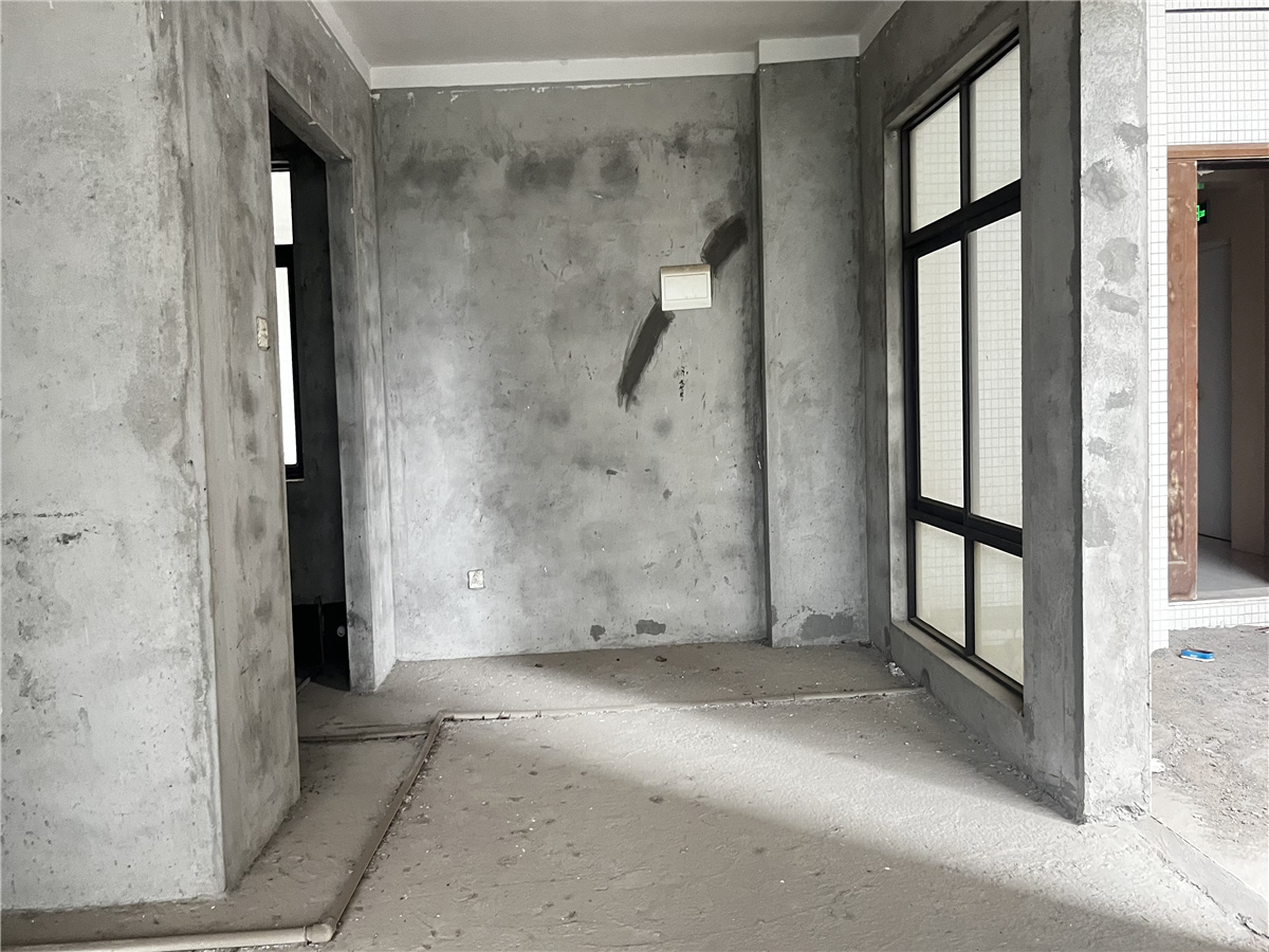 世荣锦绣荣城，南北，精装，1室1厅124m²