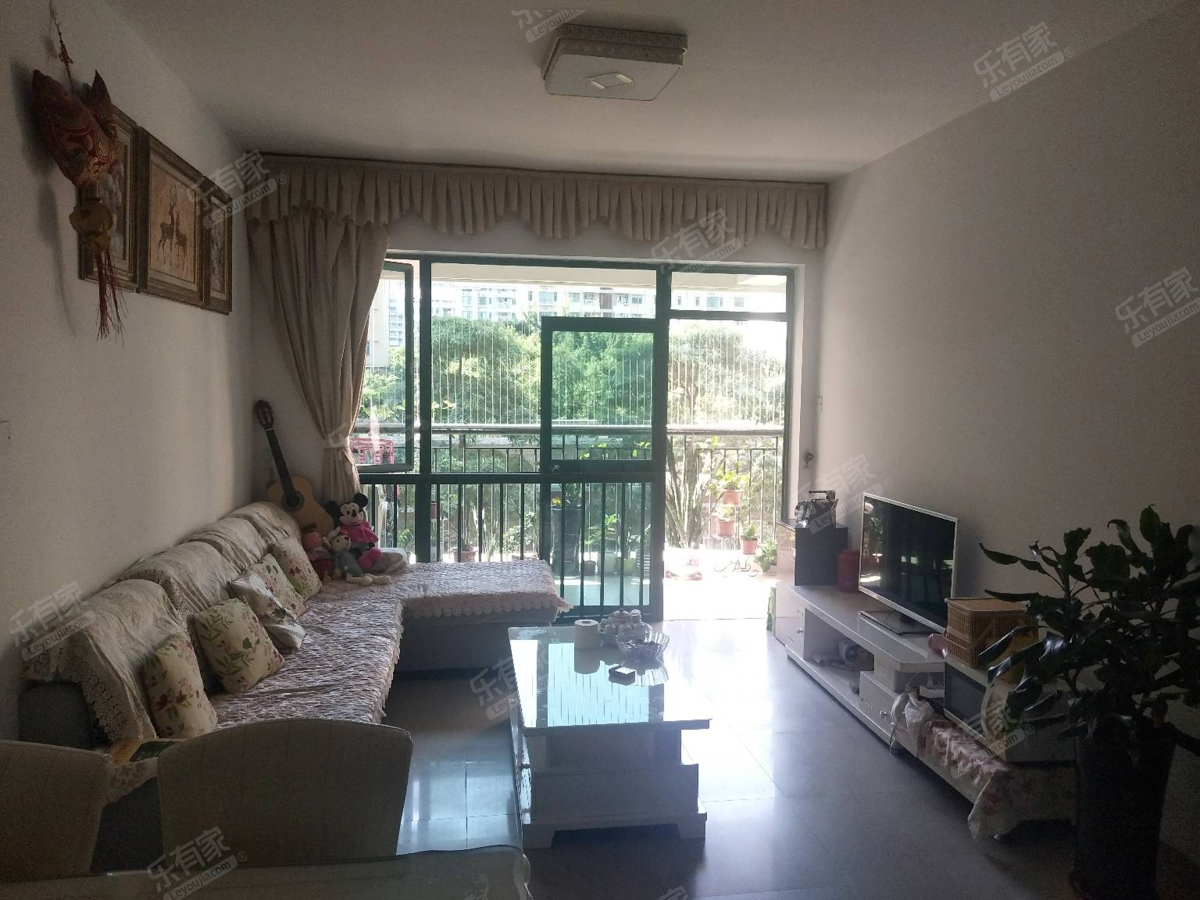 万科翡逸郡南精装3室2厅88.07m²