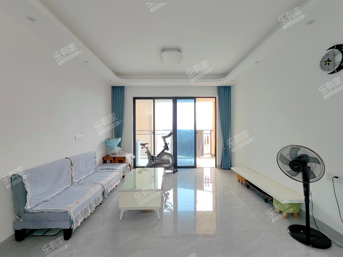 生源之春园南北精装3室2厅108m²