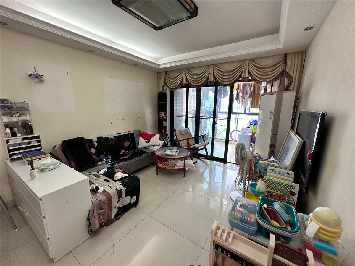 深业东城上邸客厅-2