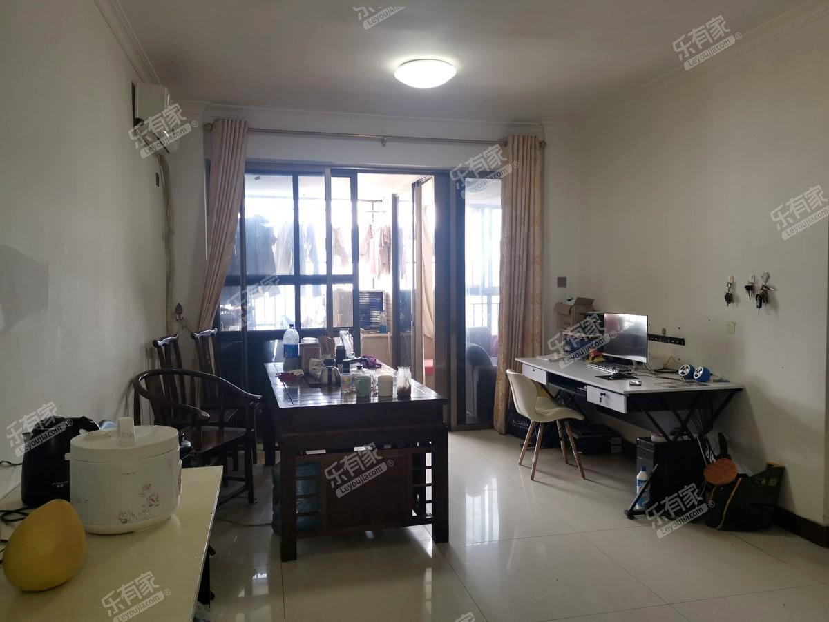 光耀荷兰小城 3房2厅1卫 83㎡