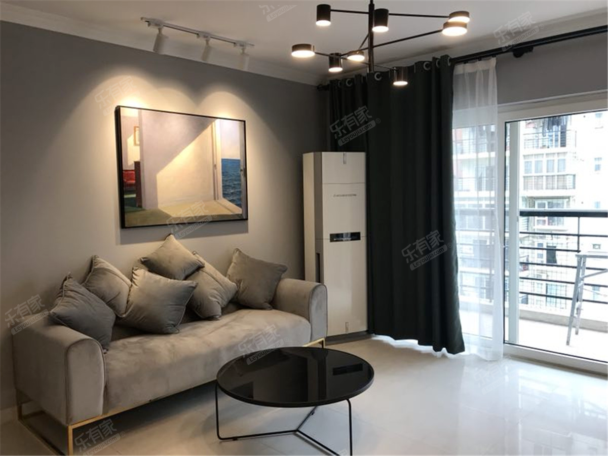 深业风临左岸客厅-1