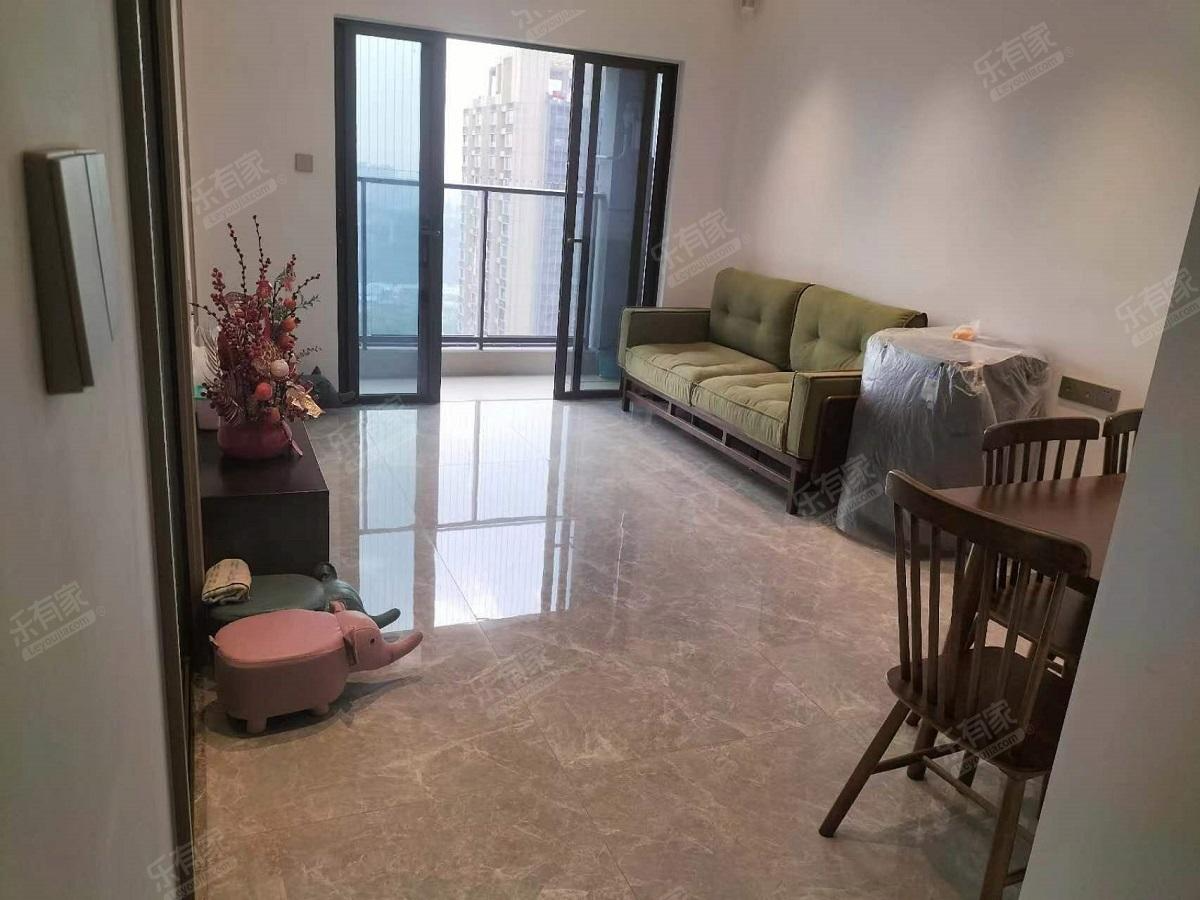 汇裕名都花园三期客厅-1