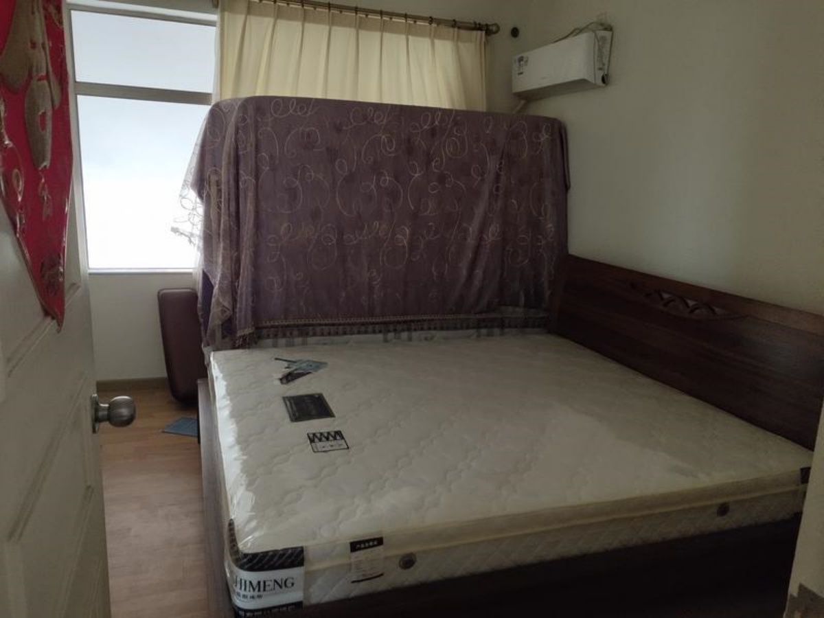 长湖苑二期 4房1厅3卫 110㎡