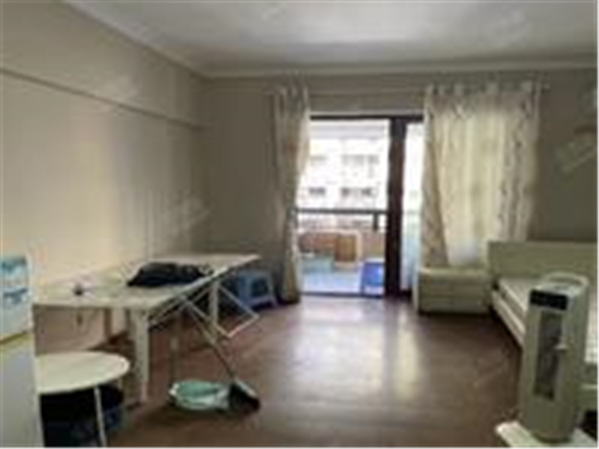 8克拉公寓客厅-1