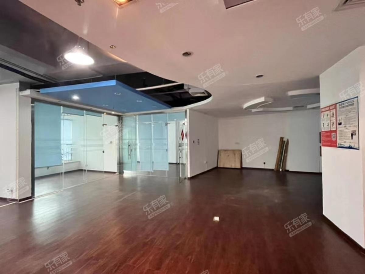 西海明珠 写字楼 242㎡