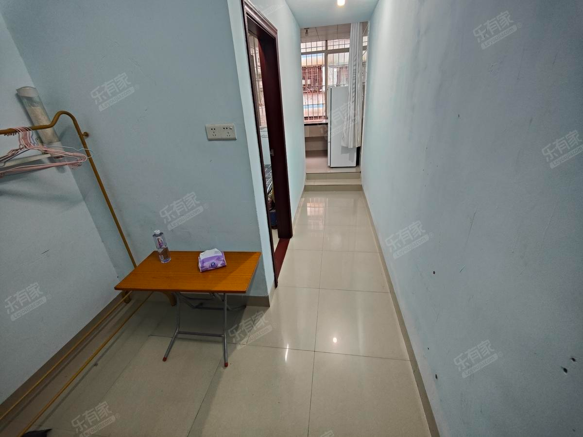 帝临南路 西 普装 2室 1厅 56.45m²