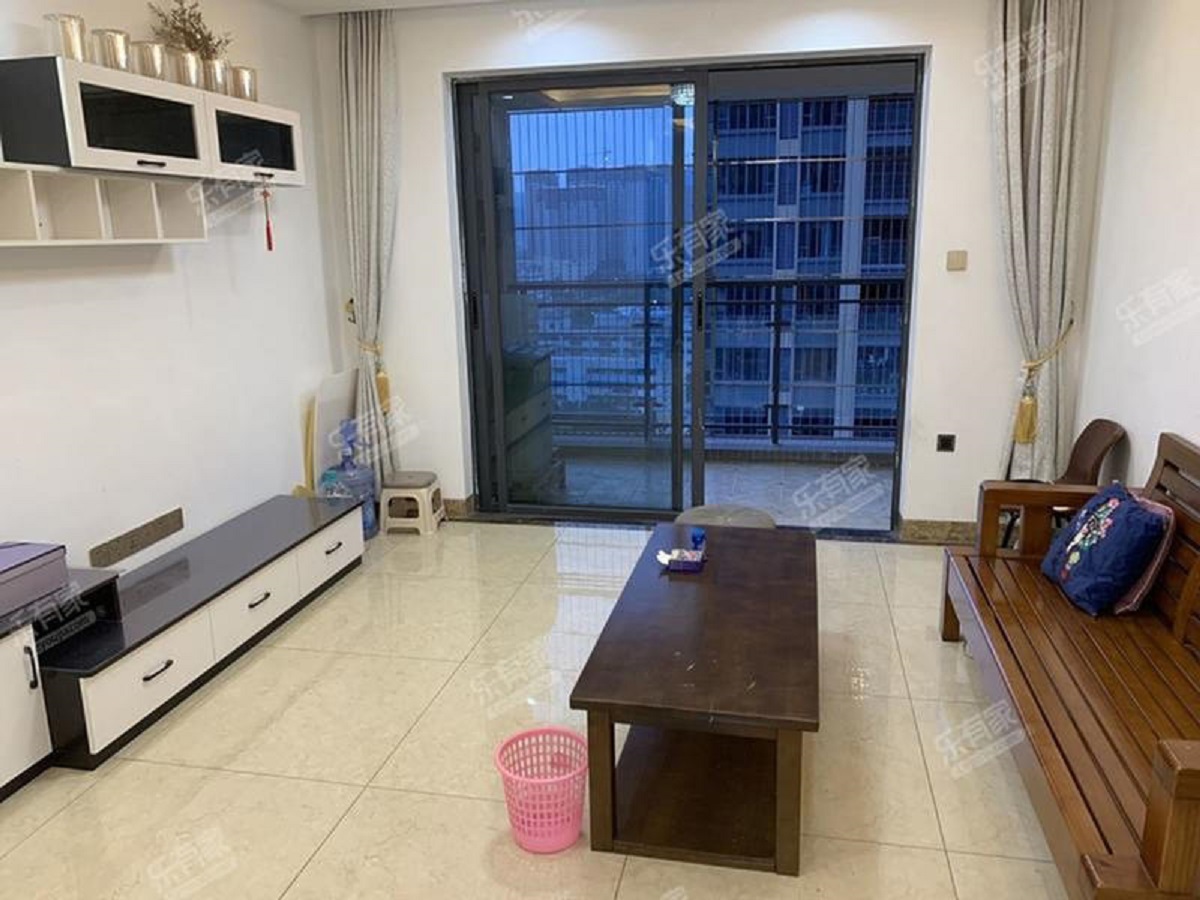 蜜方城三室两厅，适合家庭合租，小区安保严格环境佳-佛山和稳商业广场租房