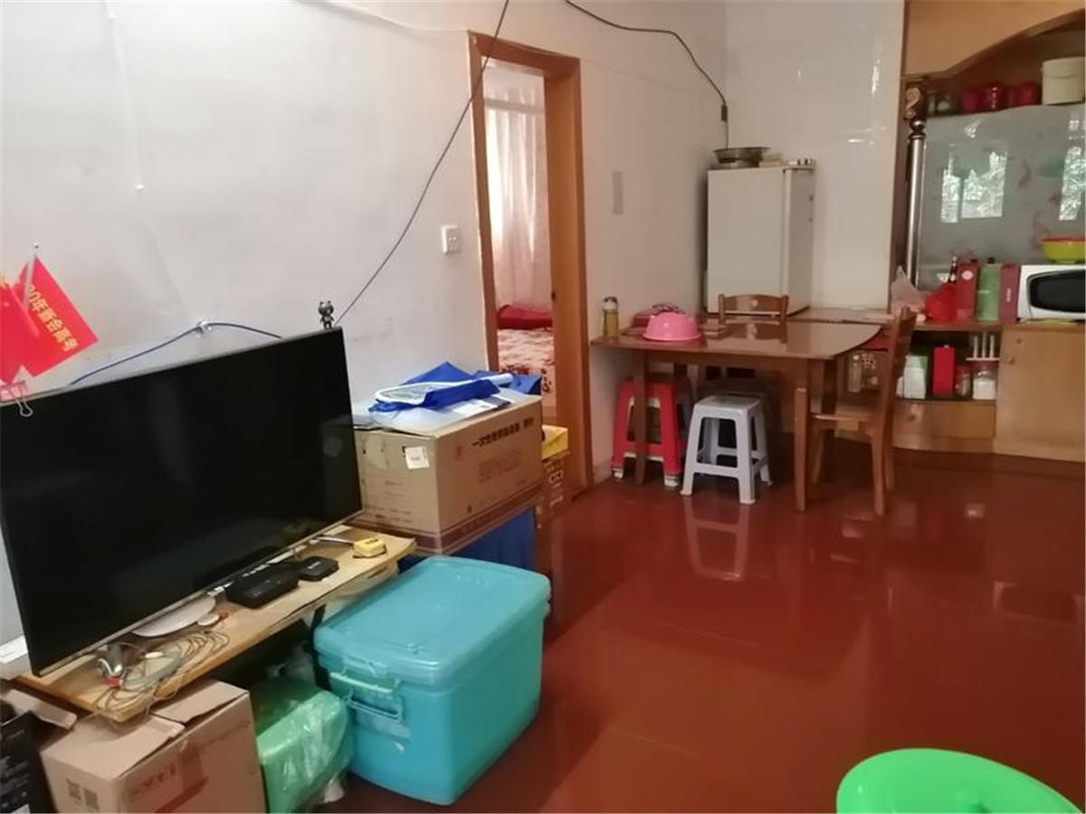 圭峰东路东普装2室2厅-中山圭峰东路租房