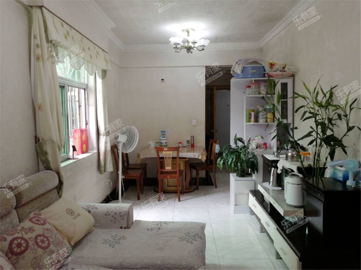 东江花园 3房2厅1卫 70㎡