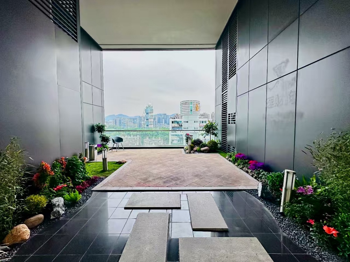 地铁4号线和10号线交汇地铁口上盖物业