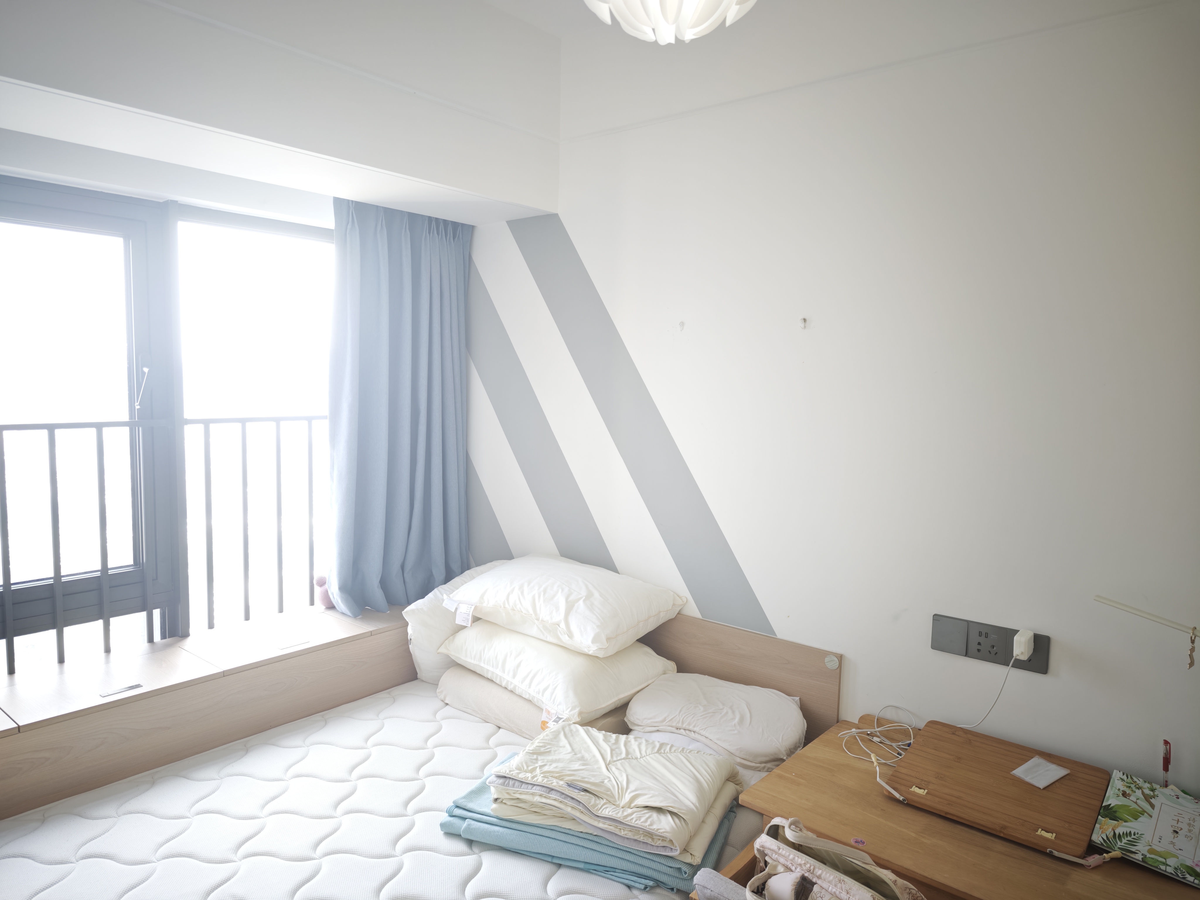 万科星城诚心出售，朝南采光优越，中楼层新房，车位充足，近重点学校，理想居所不容错过！