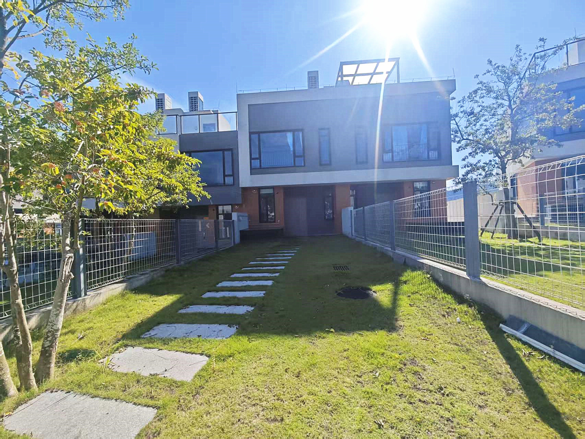 碧桂园十里银滩伴海云山，方正户型，采光极佳，楼龄新，车位足，带露台花园，业主诚售，随时看房！-惠州碧桂园十里银滩伴海云山二手房