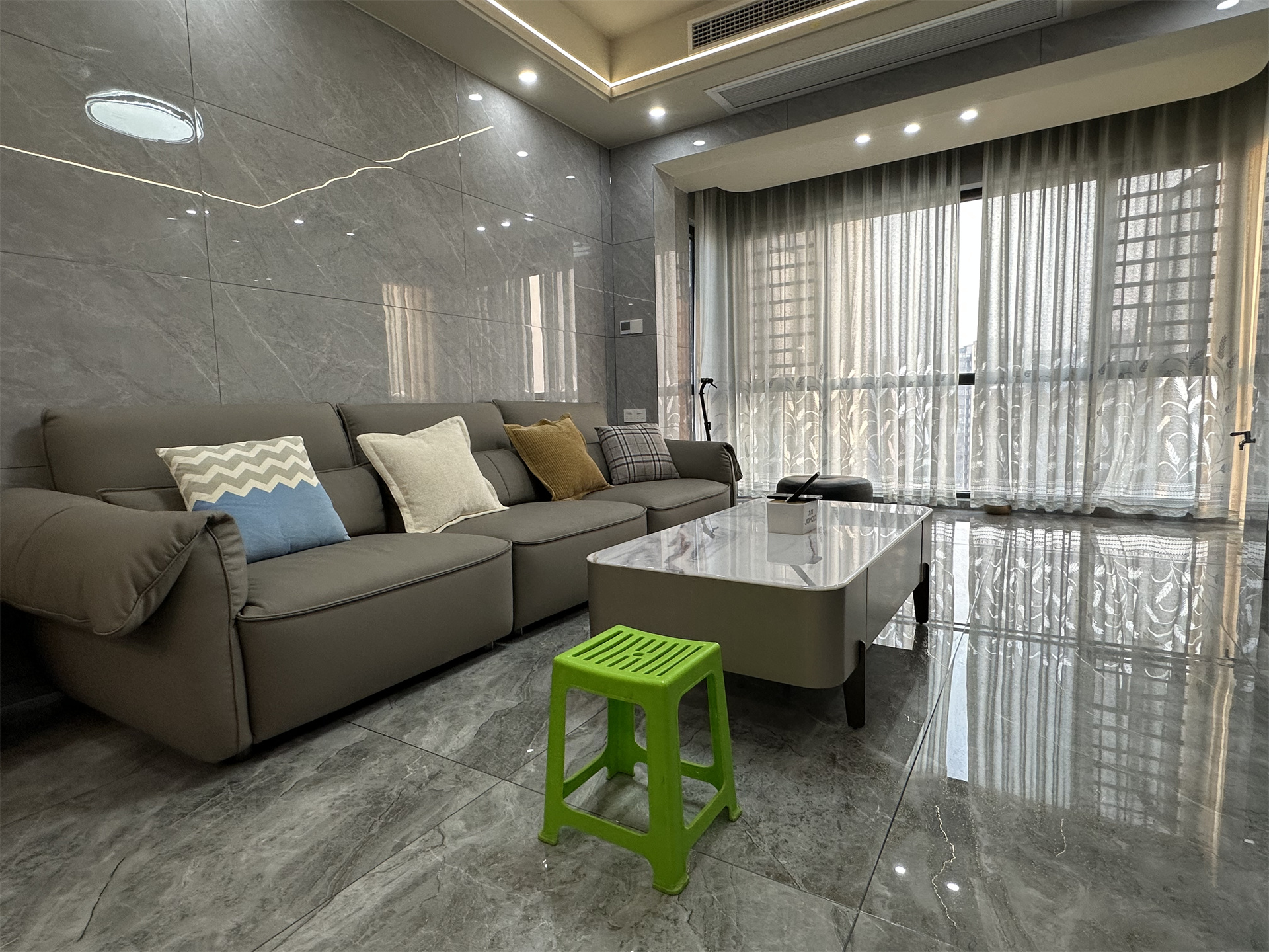 嘉华广场旁，豪装三房两卫，随时看房！-江门豪江华庭二手房