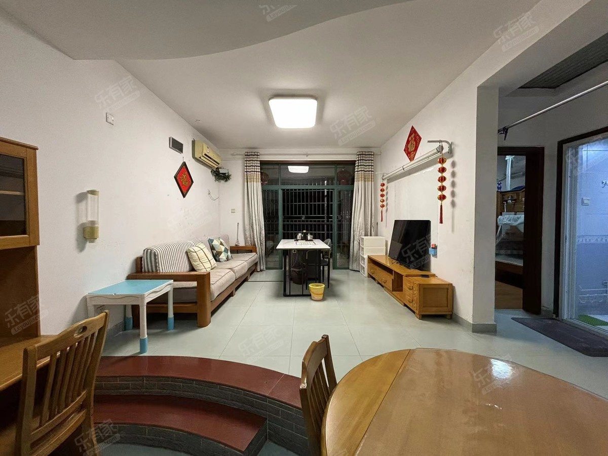 精装修近地铁-深圳馨园二期租房