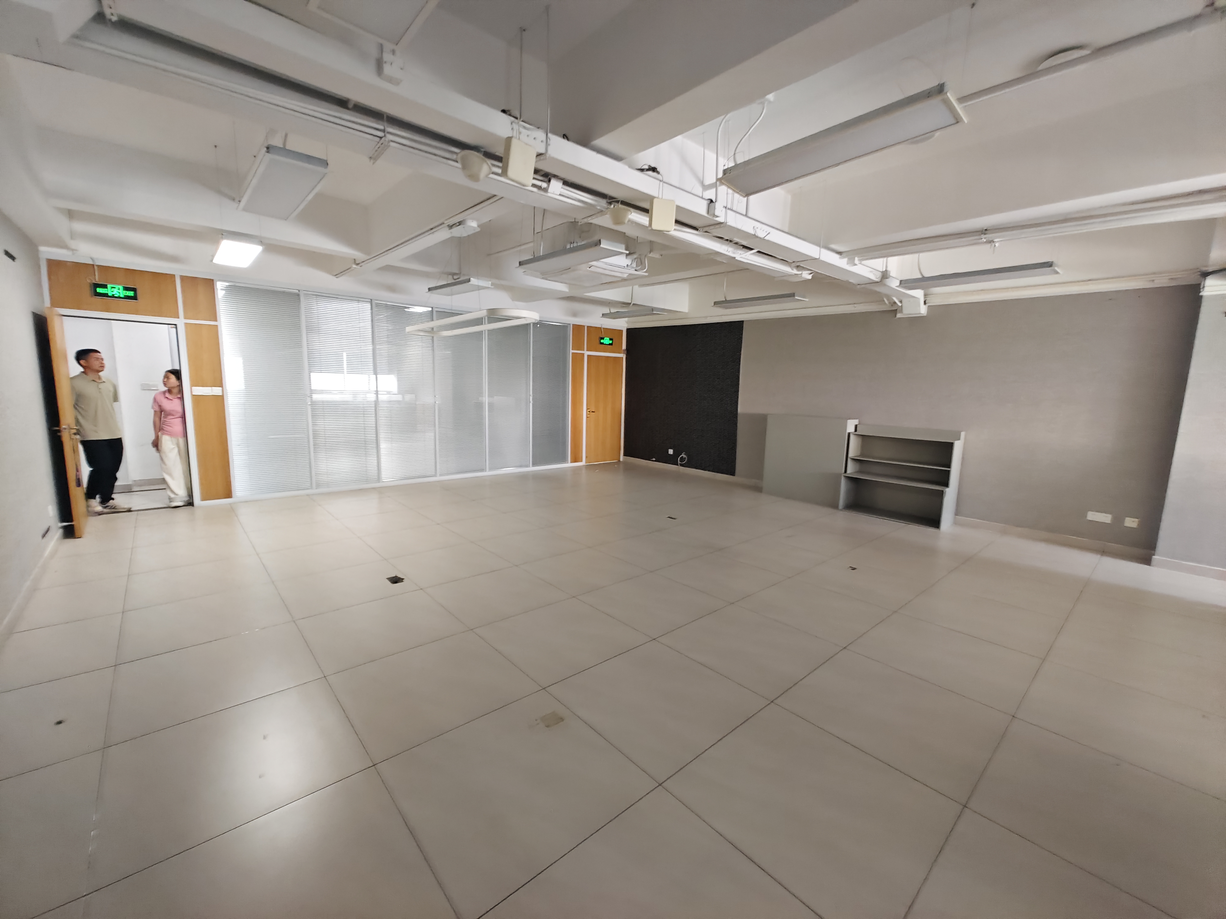 无论是购房还是投资，我们都将根据您的需求，第一时间为您搜集详