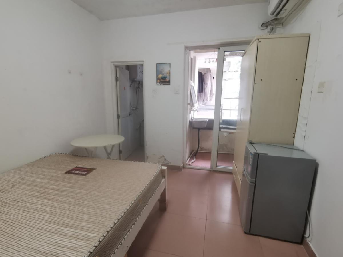 旭飞华逸园 1房0厅1卫 25㎡