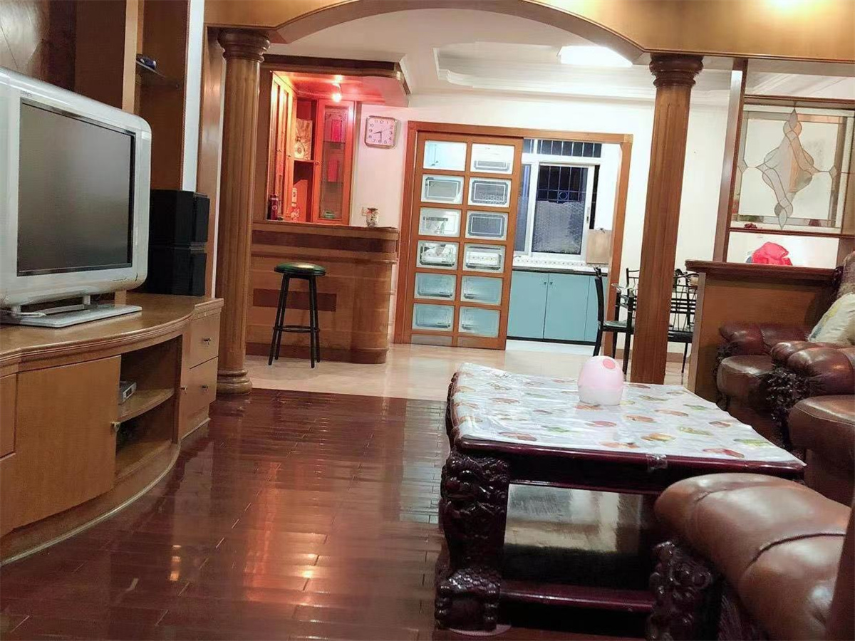 江湾中一苑 3房3厅2卫 145㎡