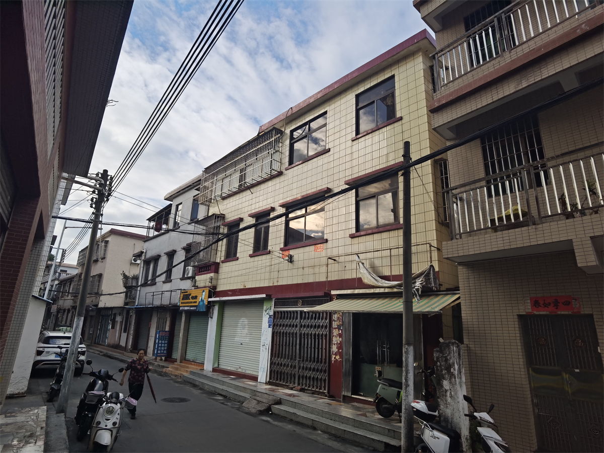 乌石村 4房3厅4卫 171.8㎡-中山乌石村二手房