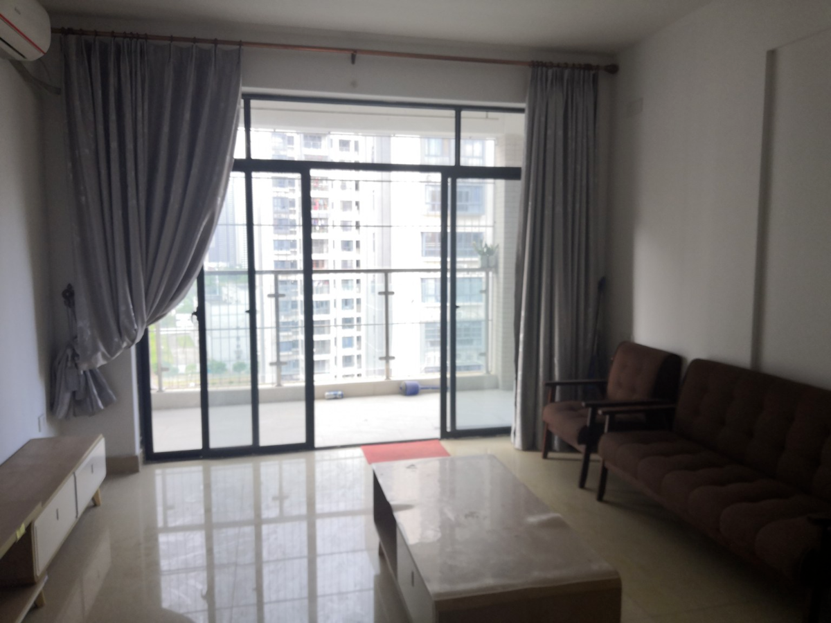 永嘉华庭 3房2厅1卫 81㎡