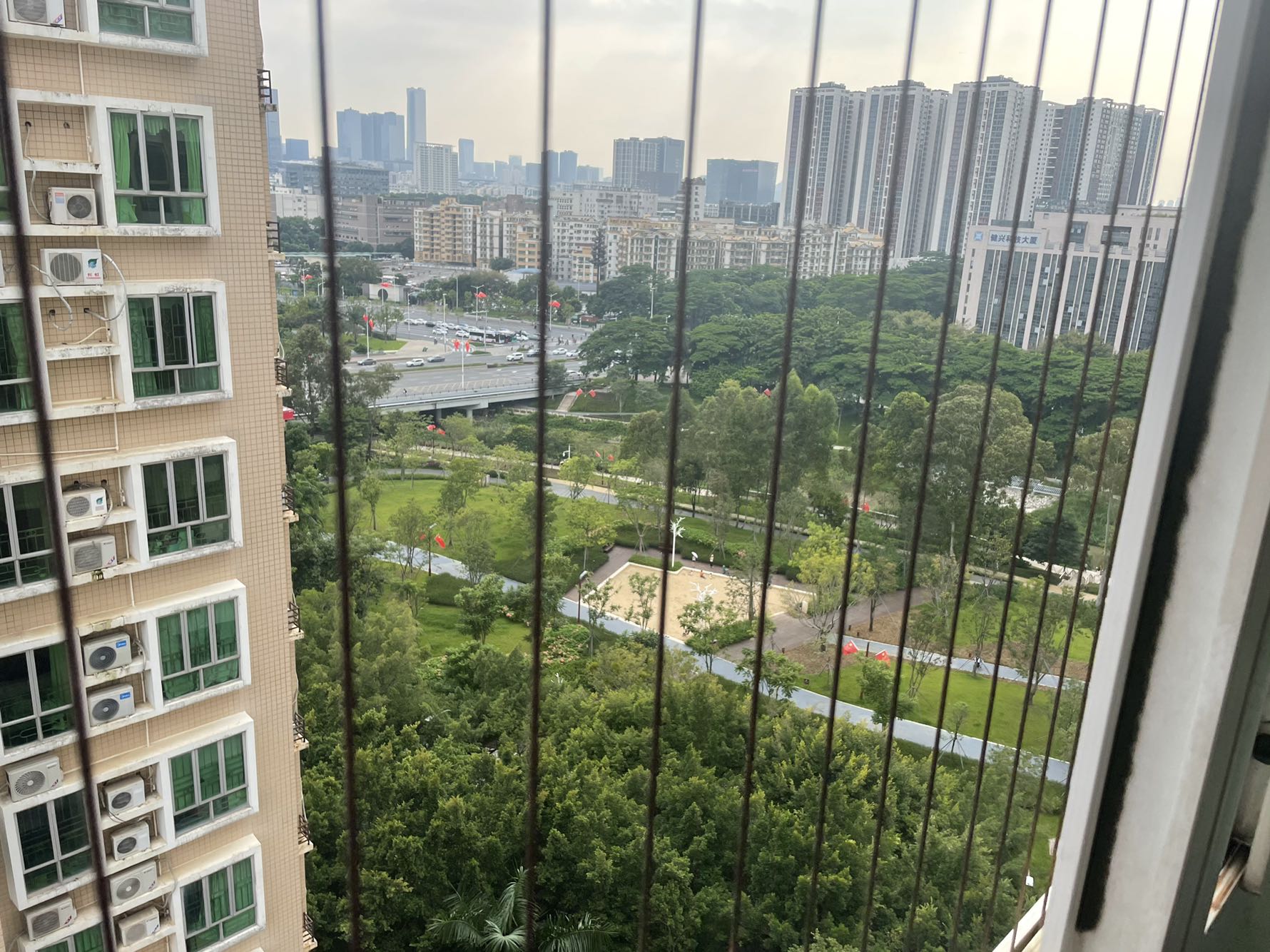 西丽珠光高楼层朝南精装近地铁2房-深圳龙都名园租房