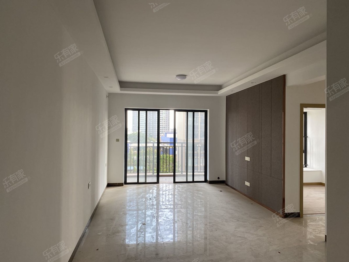 高峰汇现房，业主全新未住过，看泳池，景观舒适-东莞联合高峰汇二手房