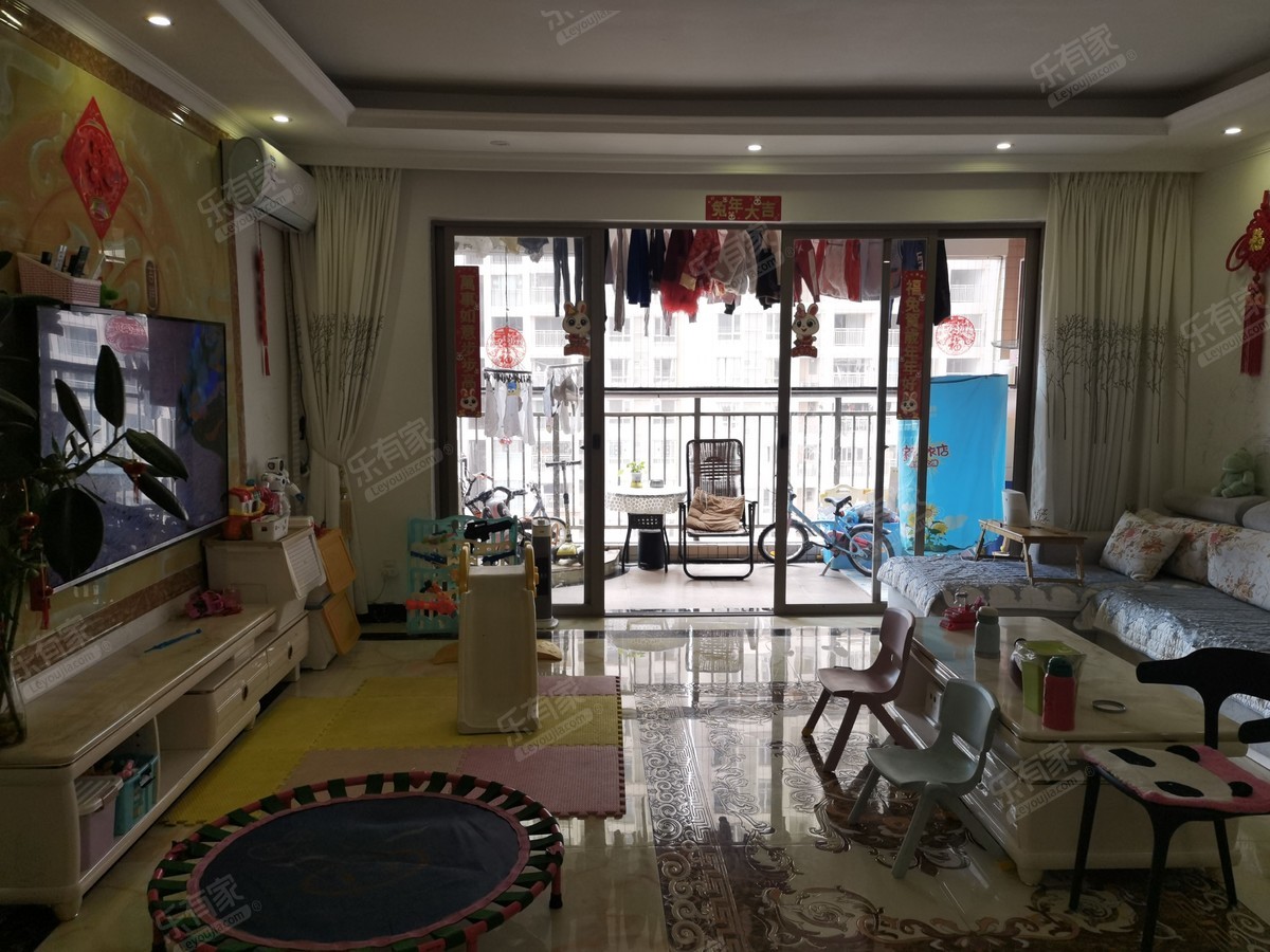 太东时尚岛 4房2厅2卫 136.56㎡