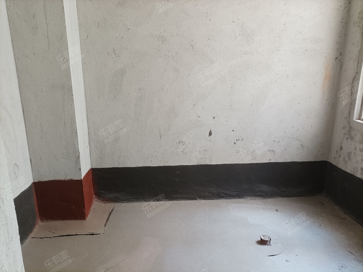 宏海蓝湾毛坯2房，中楼层，业主置换急售