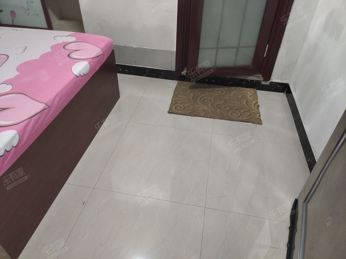 鸿基花园三期客厅-1