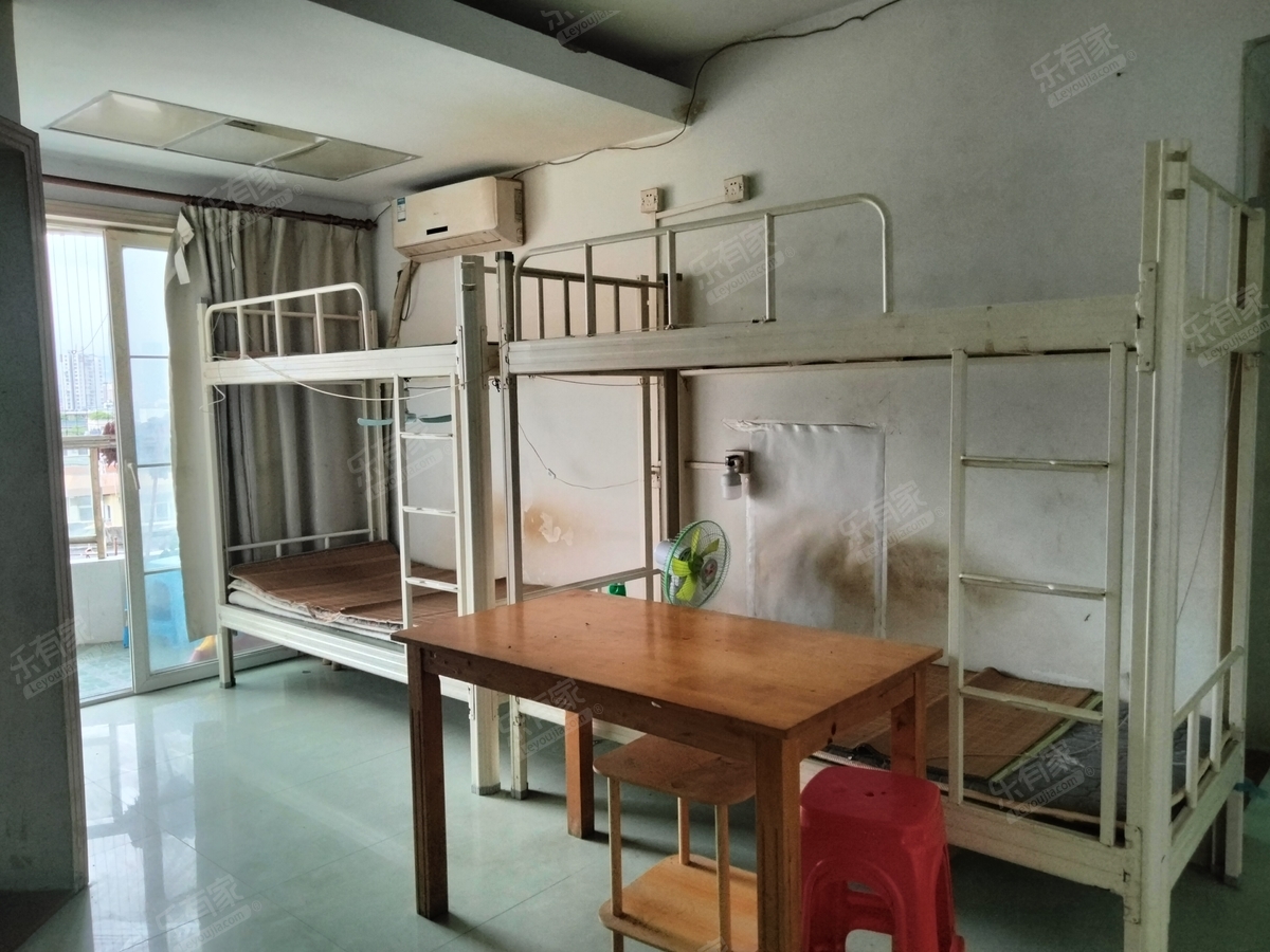 蓝虹豪苑客厅-2