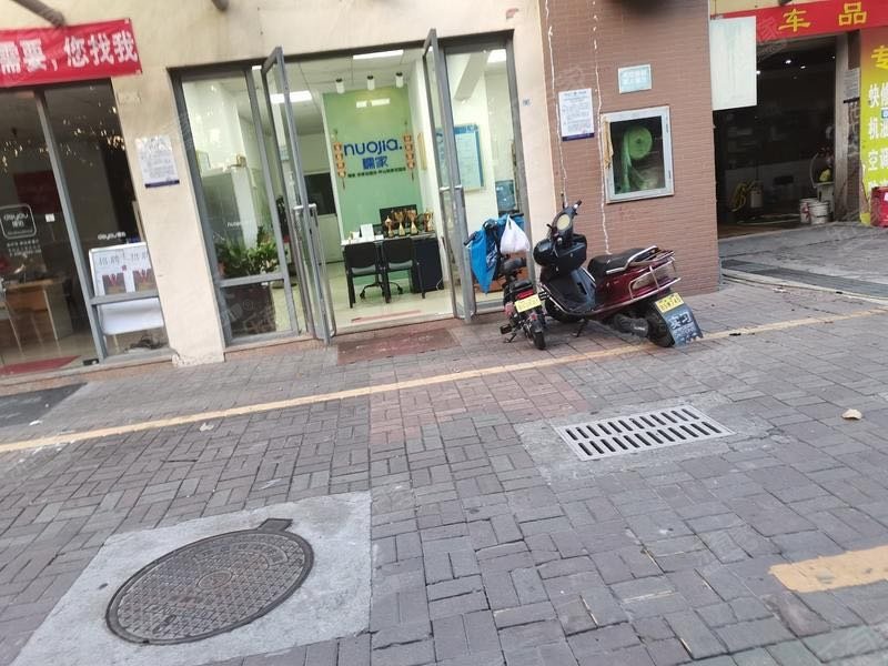 门店就在楼下，业绩常年区域前三，靠谱专业！找朱英华有更多笋盘
