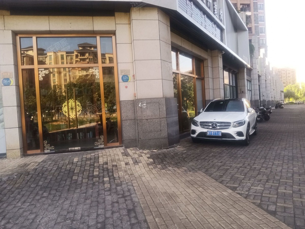 沁美家园 南北 毛坯 3室
