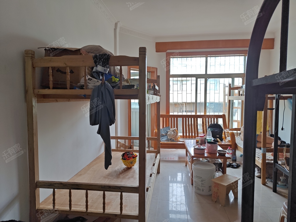 华新村客厅-1