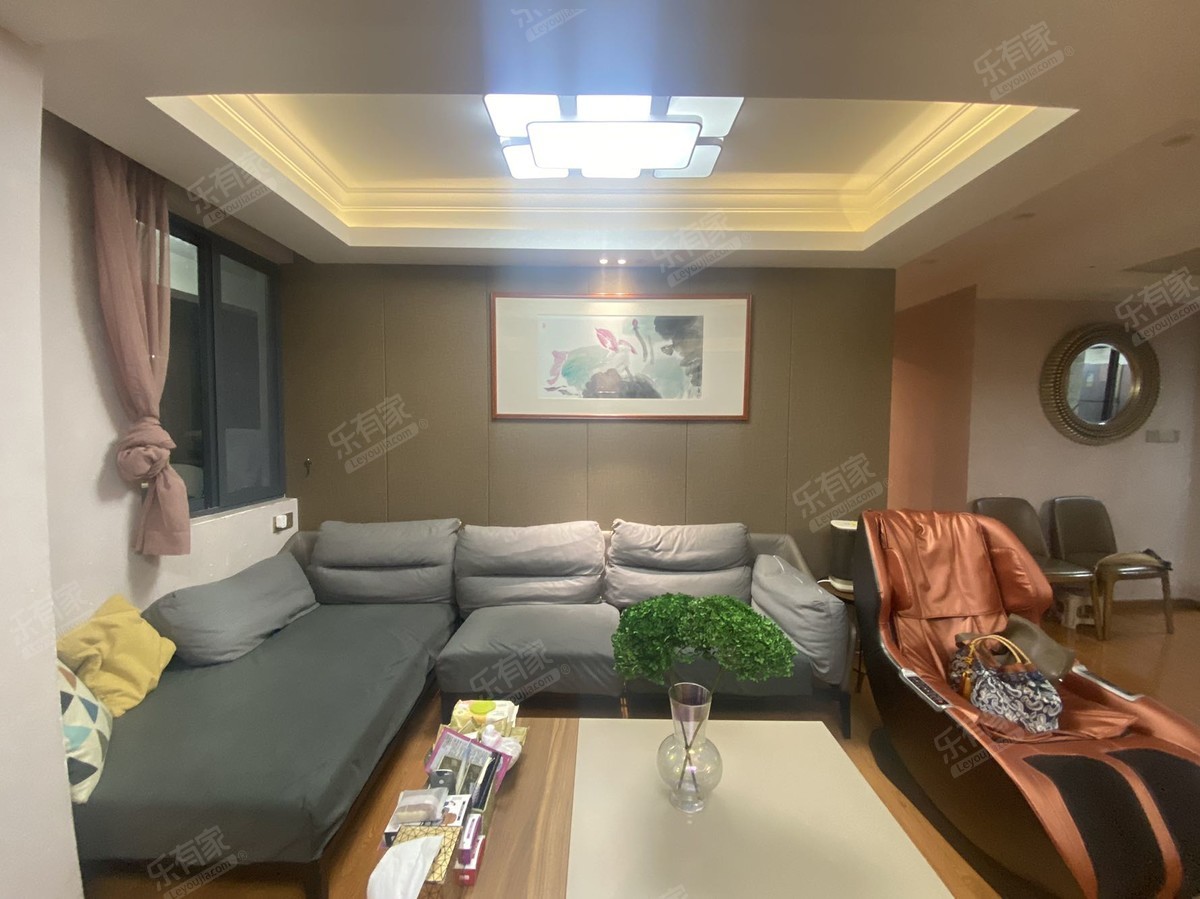 半岛明苑 西北 精装 3室 2厅 78.6m²