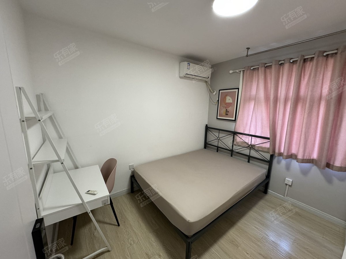 香瑞园（北区） 4房2厅2卫 176㎡