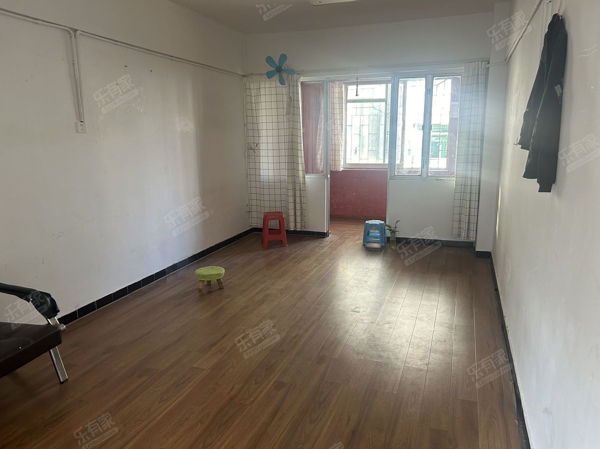 赛格工业区居室-1
