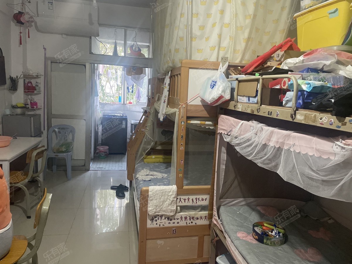 电梯单间，70年红本房，免增值税，诚心卖