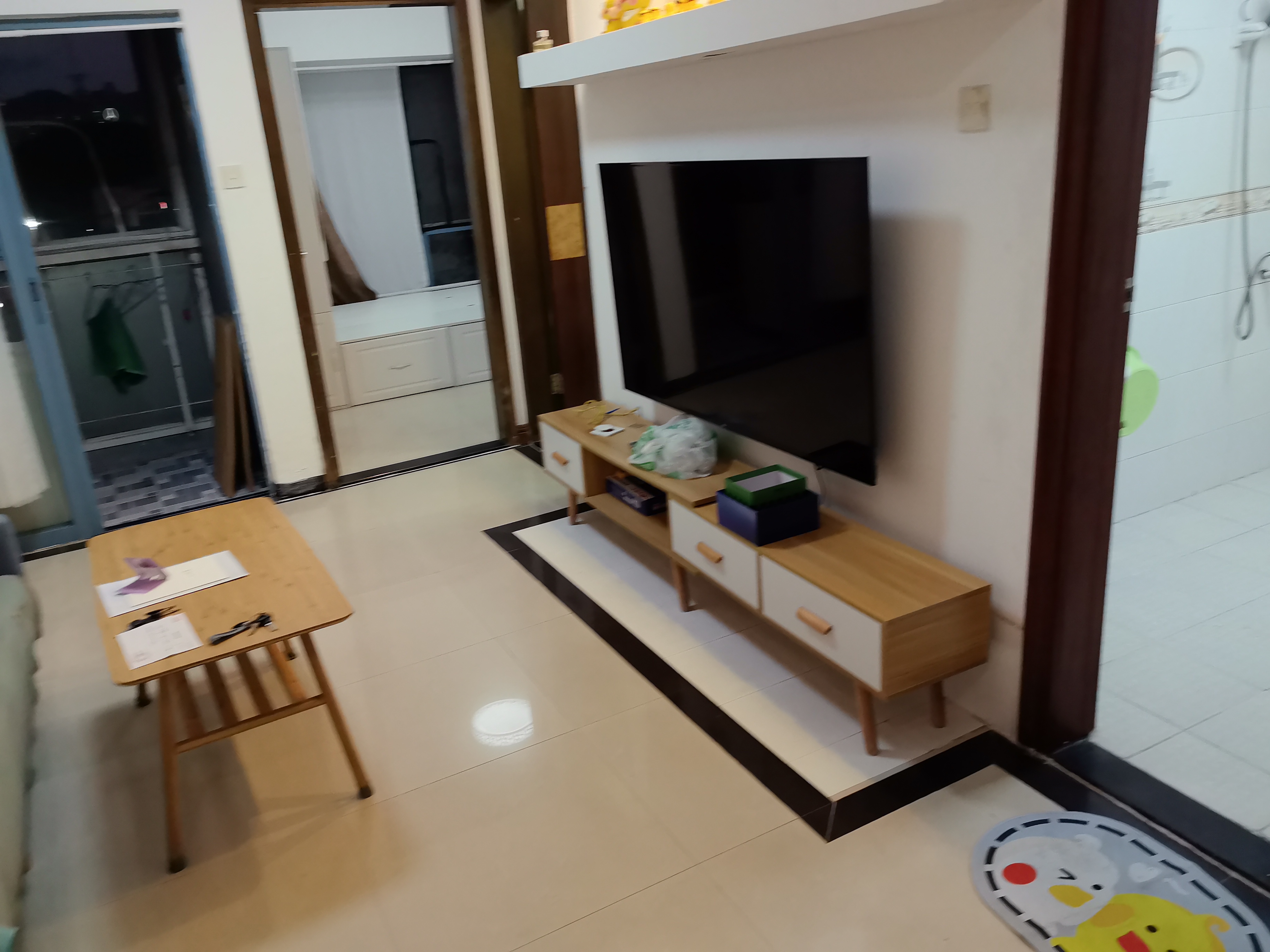 下沙地铁口八分钟，精装修两房，全齐家私电器，