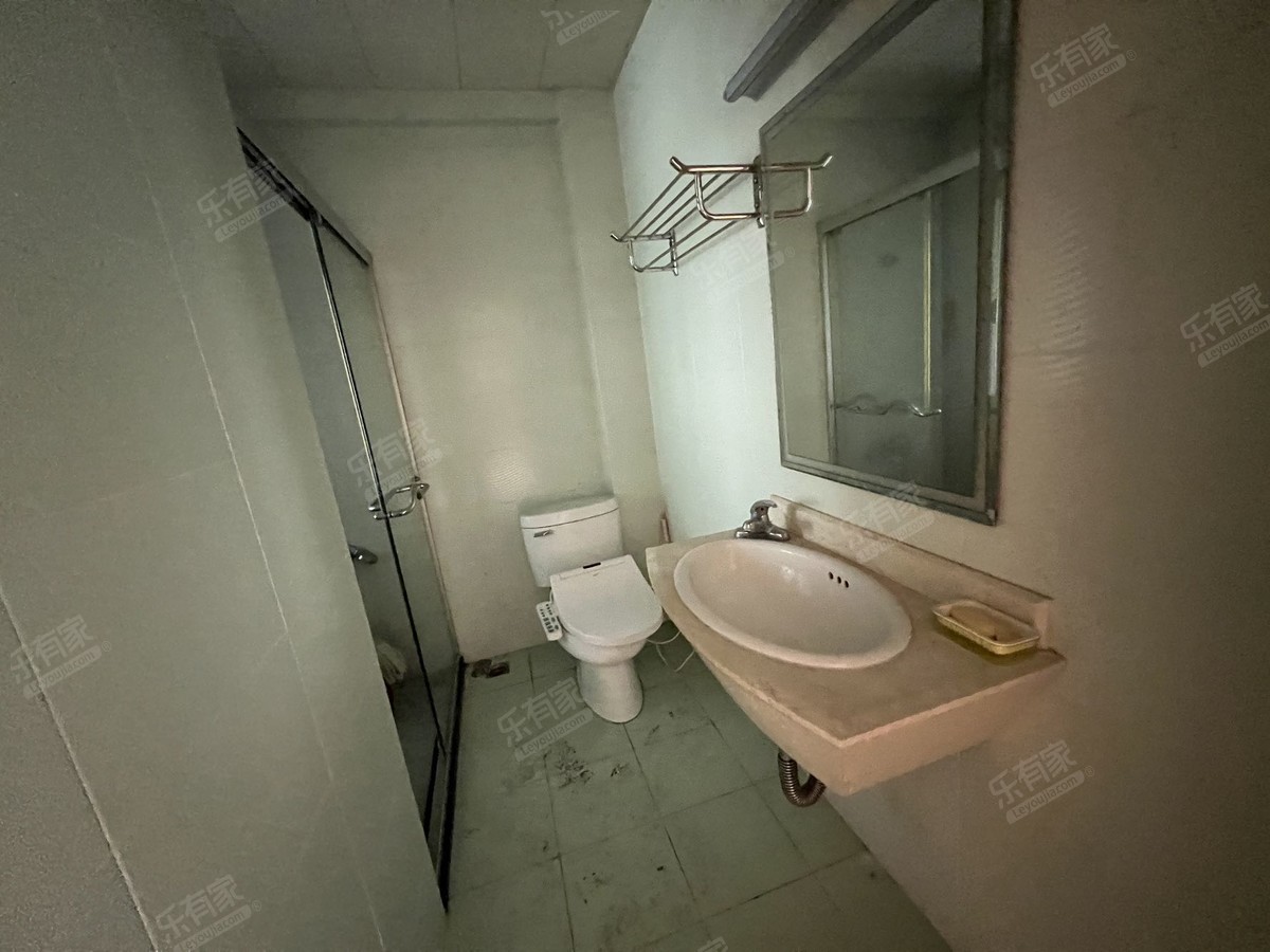 汇景新城棕榈园厕所-1