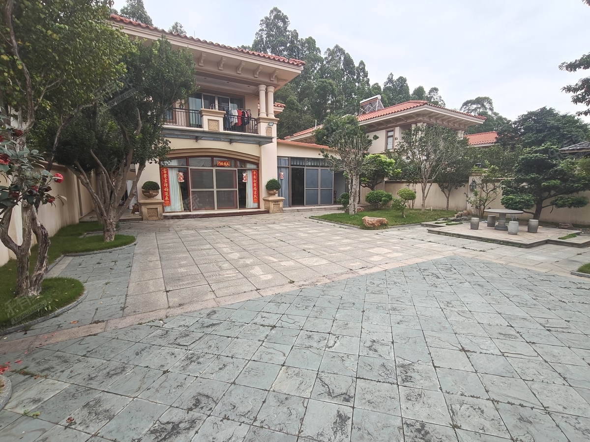 雅湖半岛看全景奥斯湖美景豪装房出售