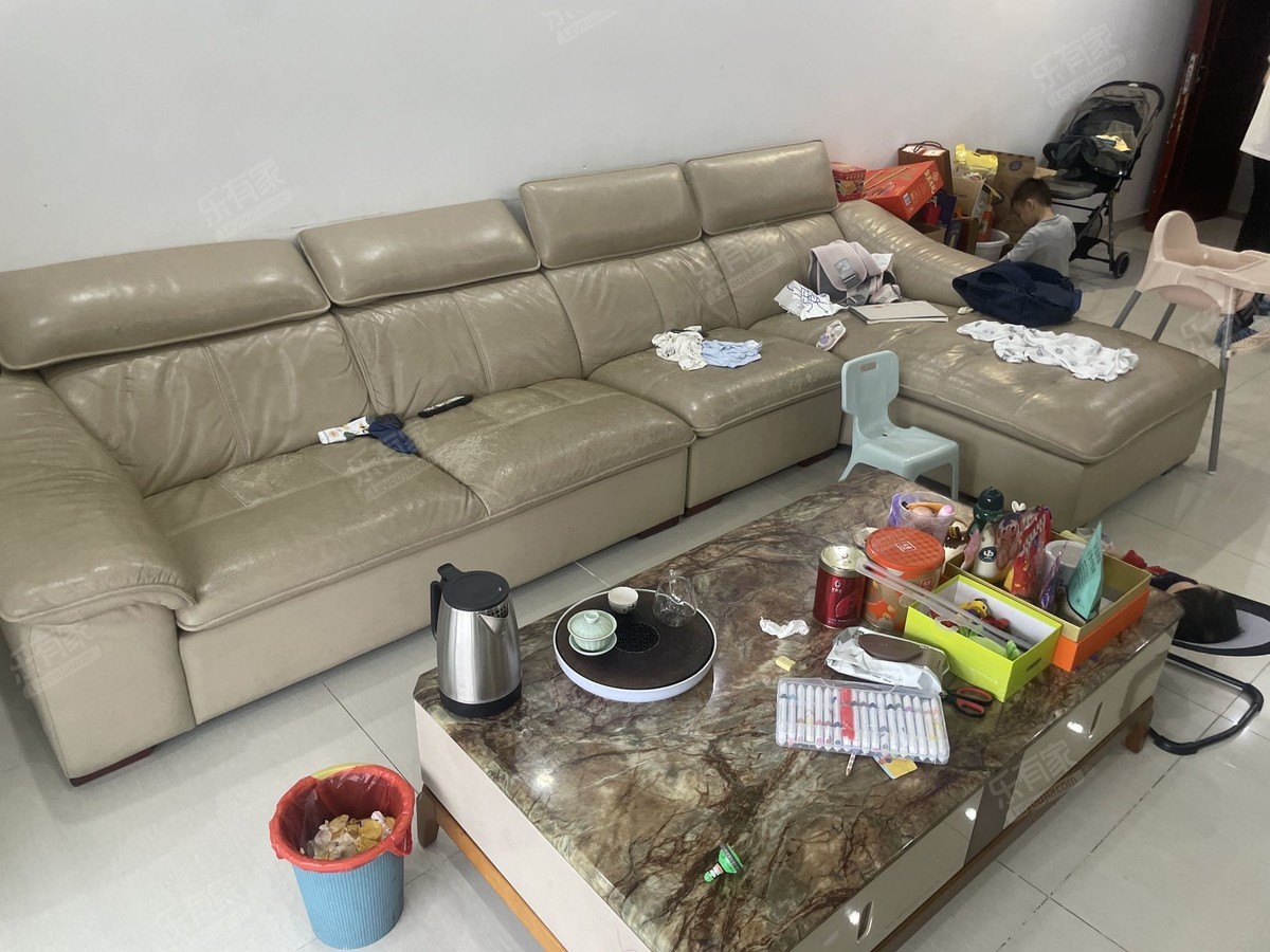 御玺山大峡谷的朝南三房出售